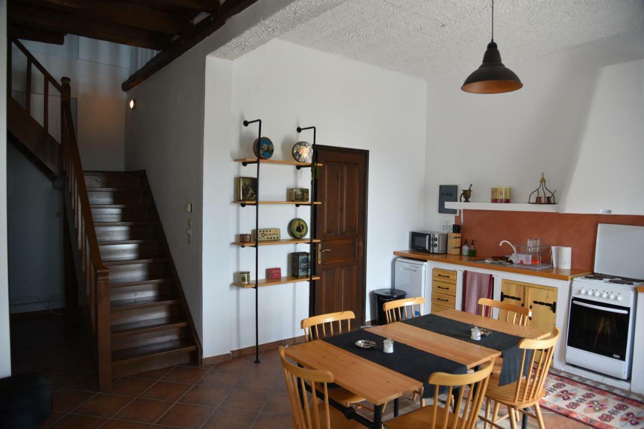 Karpofora Traditional Guesthouse Милея Экстерьер фото